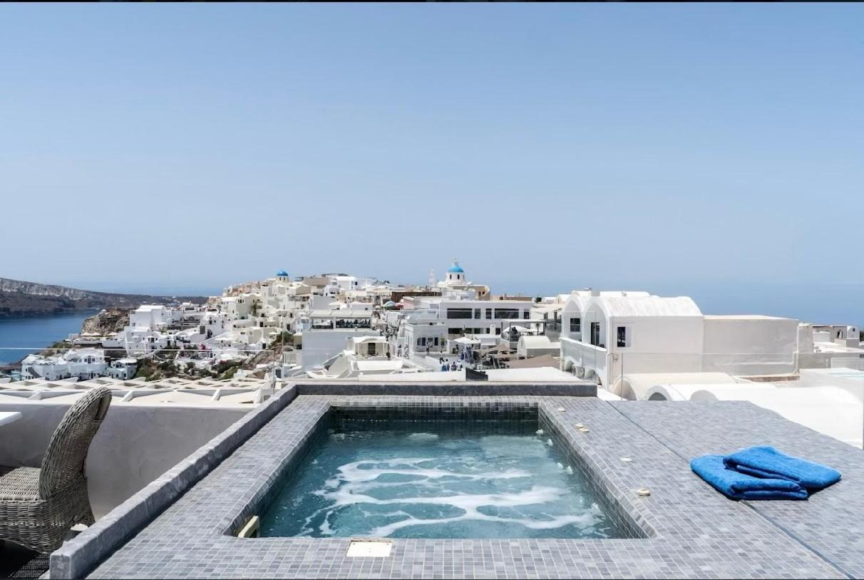 Enalion White Suites Oia Exterior photo