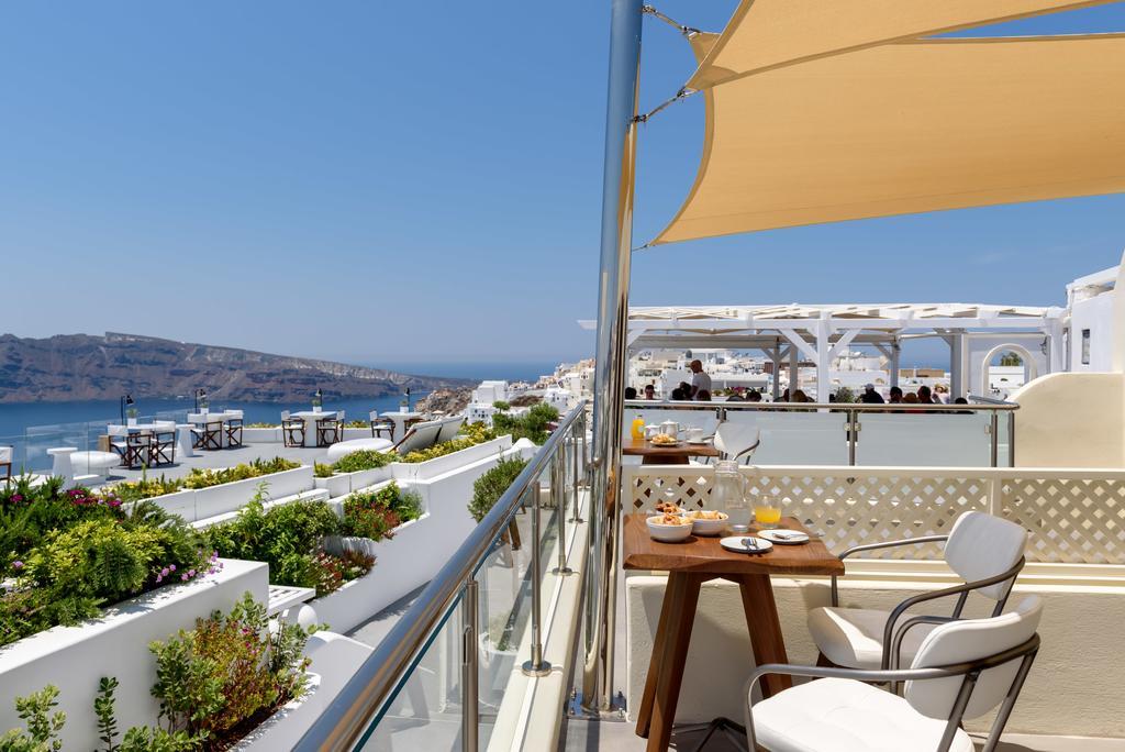 Enalion White Suites Oia Exterior photo